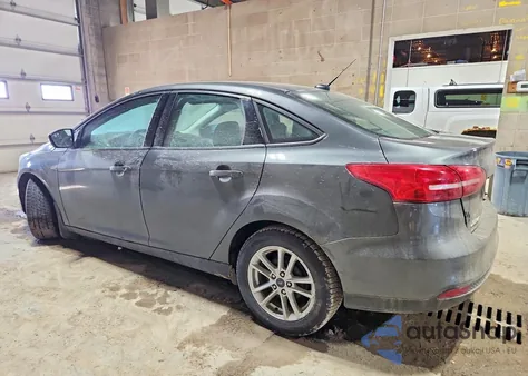 2016 Ford Focus Se z USA, uszkodzony, nr VIN 1FADP3F22GL405475